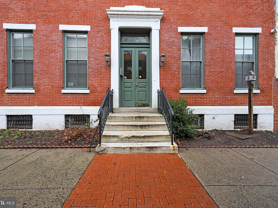 1705 Green St #11-1707B