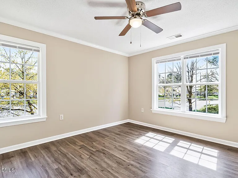 101 Harbor Haven Dr — Photo 15