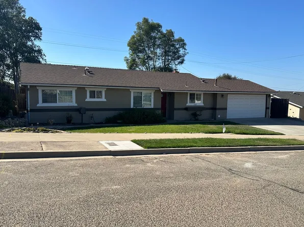 1388 Mira Flores Dr, Santa Maria, CA 93455