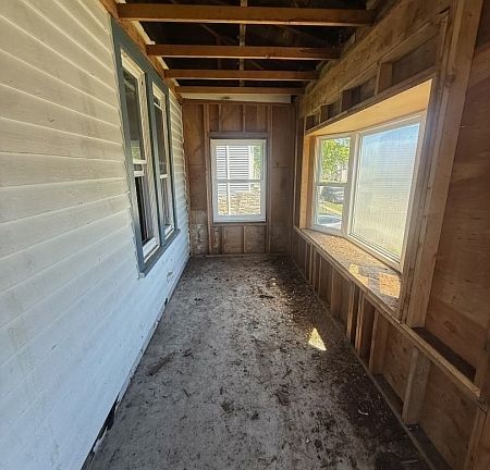 4th image of 514 Downer St