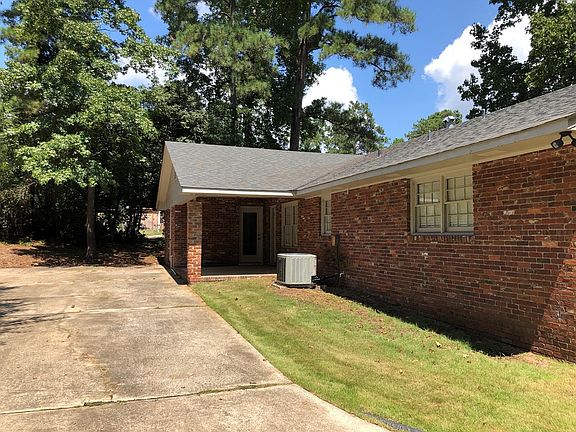 2nd image of 4101 Surrey Ln