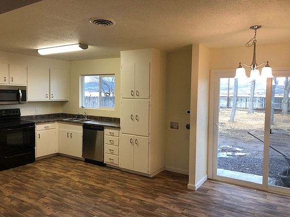 5th image of 710-005 Tamarack St