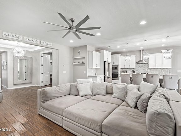 4th image of 18735 W SAN JUAN Avenue
