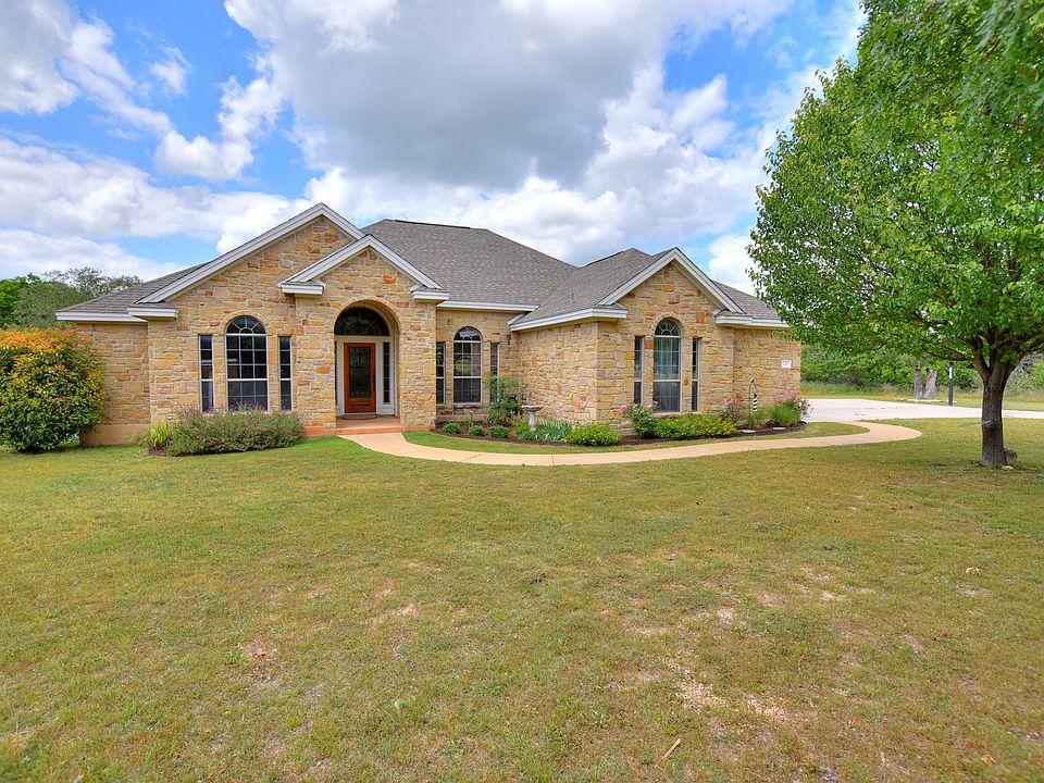1st image of 126 Stable Oaks Dr