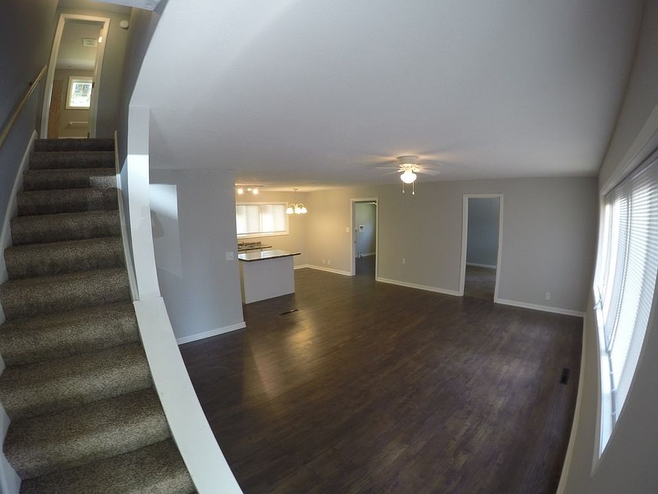 1st image of 6018 Meadowlark Dr