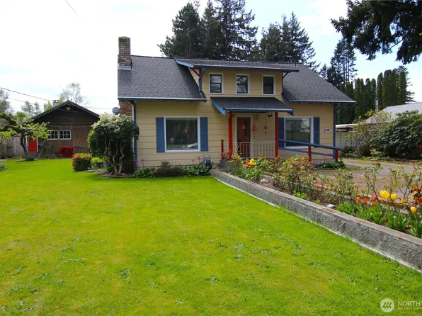 2715 Cedarwood Avenue, Bellingham, WA 98225