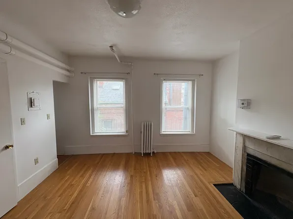 79 Charles St #4R, Boston, MA 02114