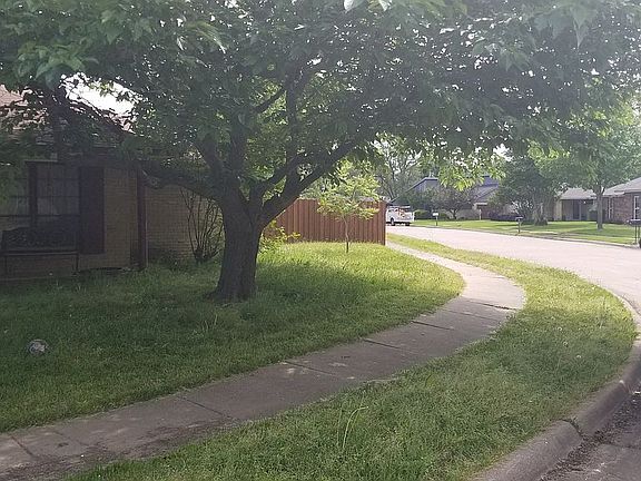 4th image of 1315 Timber Valley Dr