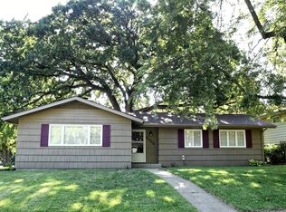 2700 SW James St, Topeka, KS 66614