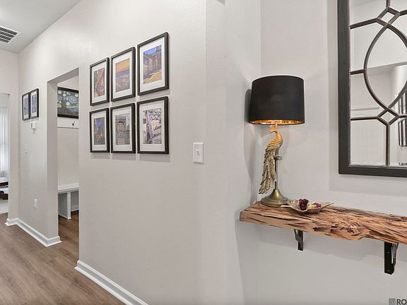 2nd image of 2387 Woodland Ct