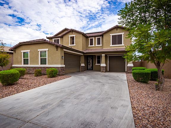 2nd image of 672 W Desert Hollow Dr