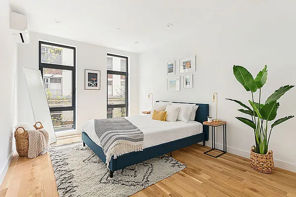 Rented by Compass | media 9