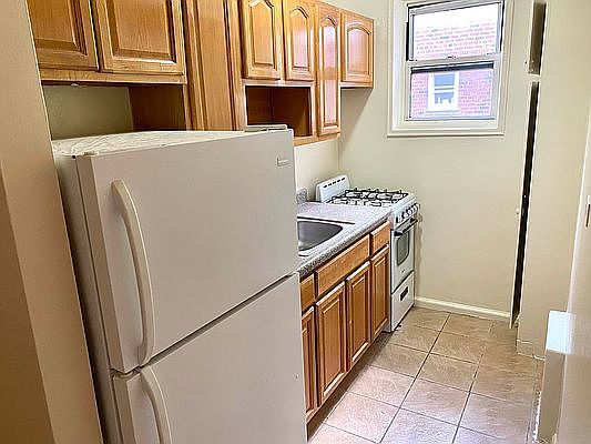 2nd image of 133 Nine Booth Meml Ave #5C