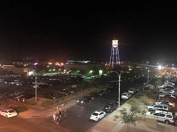 Walking distance to Downtown Gilbert