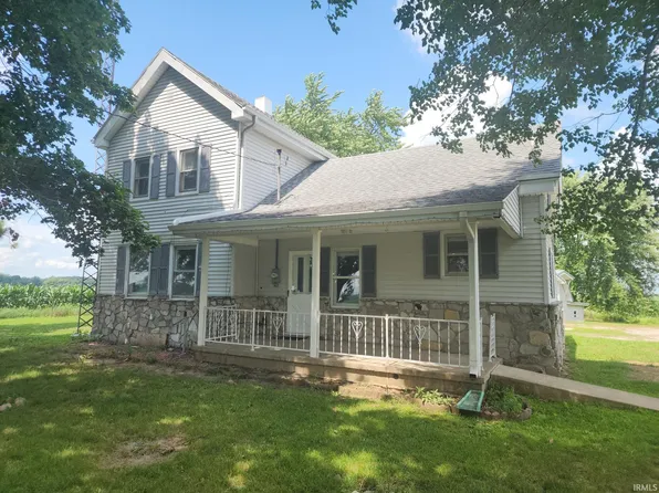 3742 N Indian Creek Rd, Logansport, IN 46947