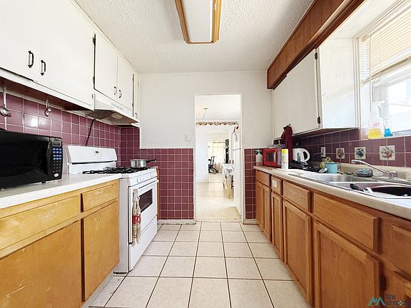 5th image of 423 N Avenue C