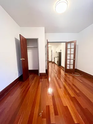 Rented by Bond New York | media 12