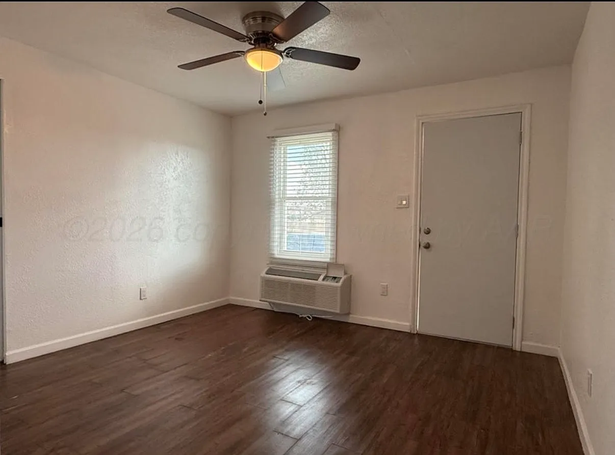 314 N Hedgecoke St — Photo 3