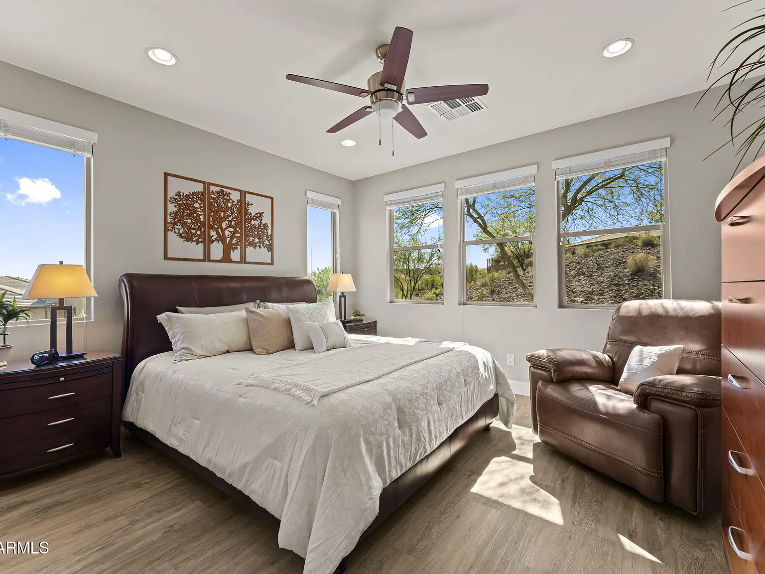 2 bed, 2.0 bath, 1218 sqft, $2,400 — Photo 3