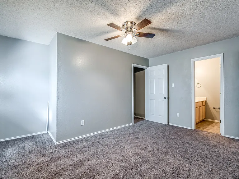 5302 Kenosha Ave — Photo 42