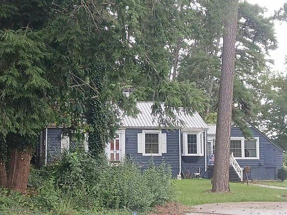 3rd image of 178 Mahaley Ave