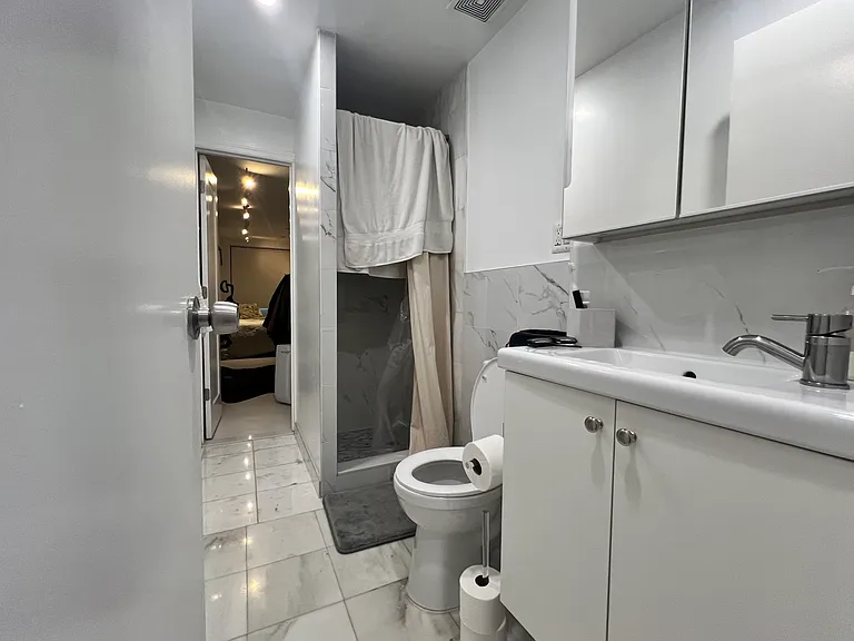 72 Irving Pl #1 — Photo 11