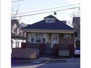 28 Cambridge St, Providence, RI 02908