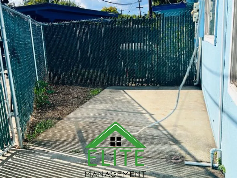 2980 Stingy Ln #B — Photo 9