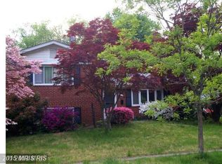 900 Malibu Dr, Silver Spring, MD 20901