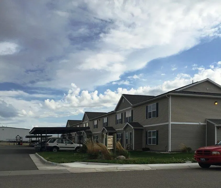 3316 Paintbrush Ln