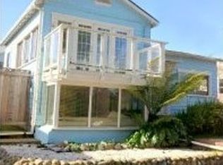 121 9th Ave, Santa Cruz, CA 95062