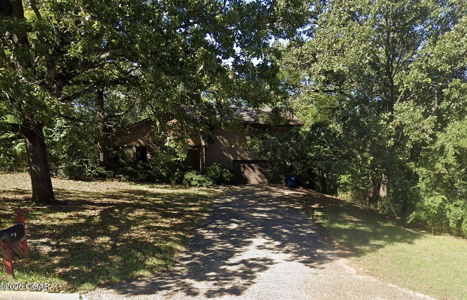 3 bed, 3.0 bath, 2296 sqft, $2,000 — Photo 1