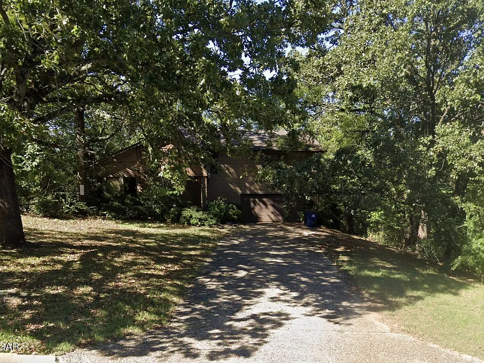 3129 Glen Flora Way