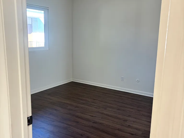 760 Earlham St #8 — Photo 6