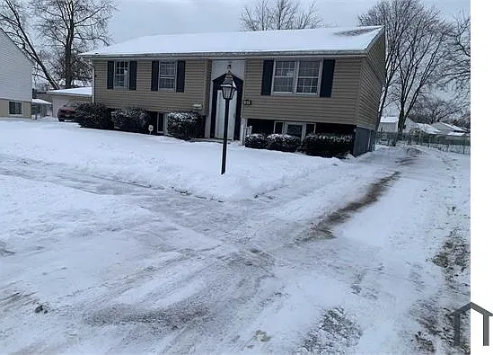 31 S Chestnut Ct — Photo 1
