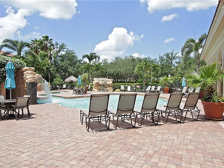 580 El Camino Real #3805 — Photo 3
