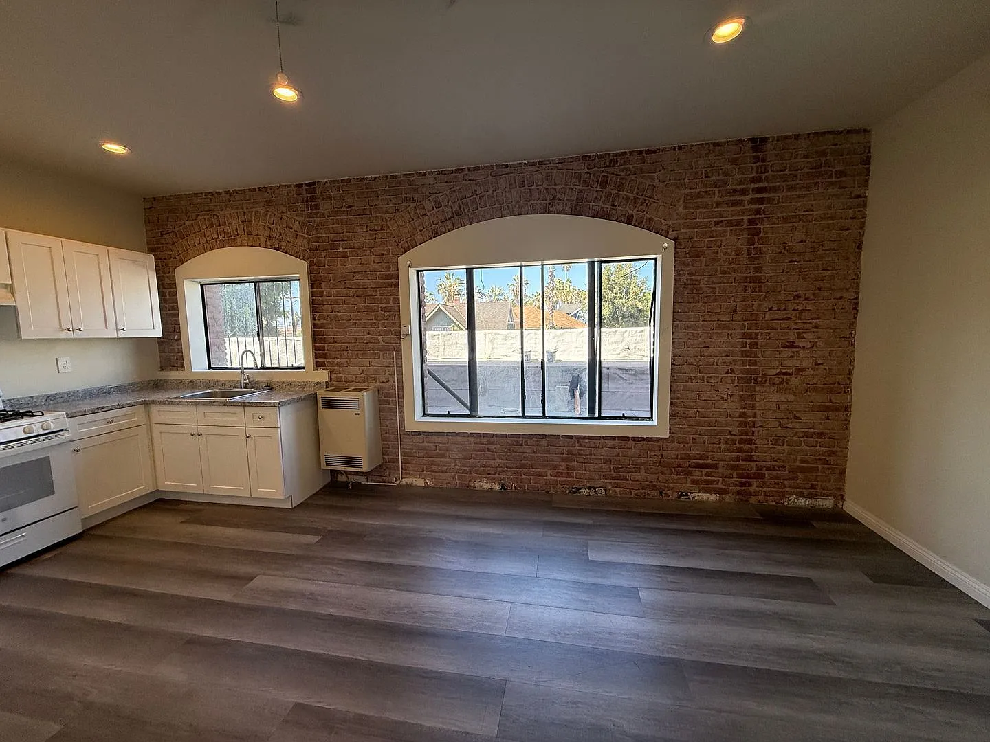 Studio, 1.0 bath, 378 sqft, $1,700 — Photo 3