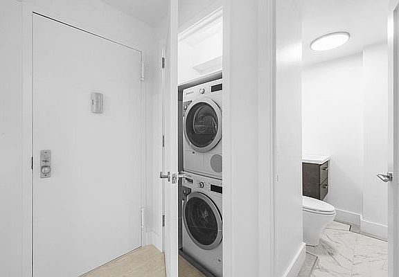3rd image of 920 Park Ave #6D