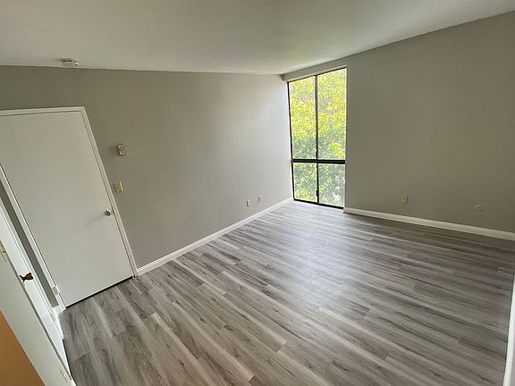 5th image of 6930 Hyde Park Dr Unit 304