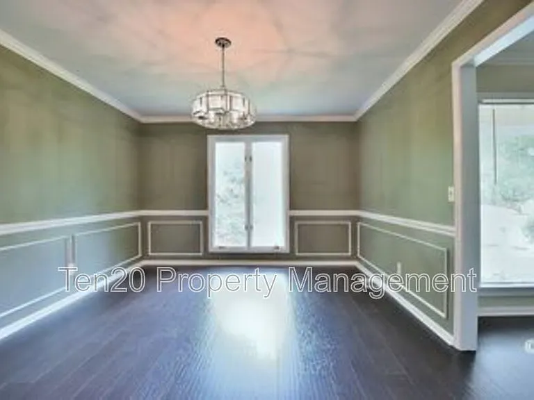 4720 Shenandoah Ct — Photo 13