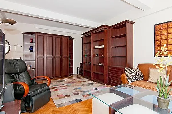 Rented by Sumitomo Real Estate Sales | media 7