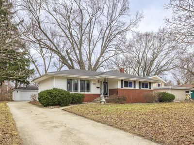9133 Foliage Ln, Munster, IN, 46321
