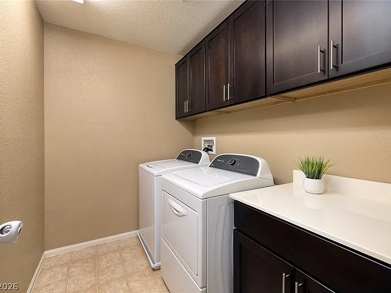 10683 Country Knoll Way — Photo 27