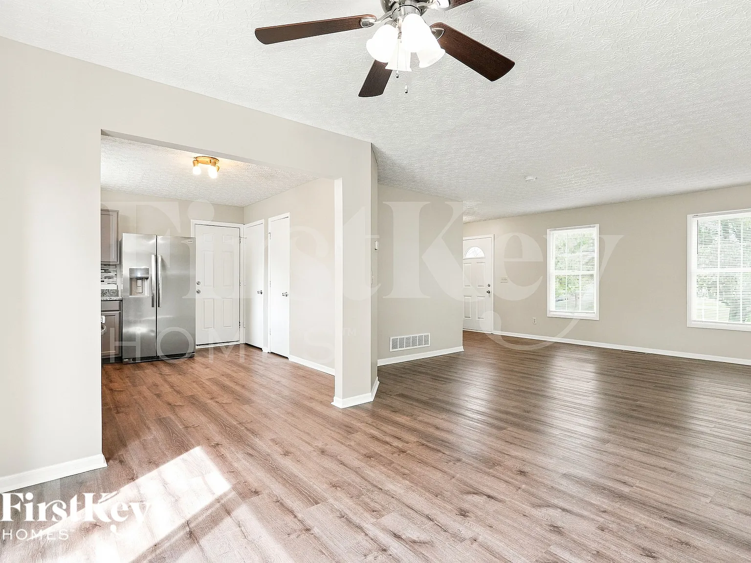 3 bed, 2.5 bath, 1727 sqft, $2,555 — Photo 4