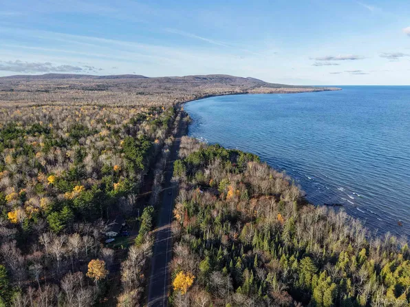 107th Engineers Memorial Hwy, Ontonagon, MI 49953