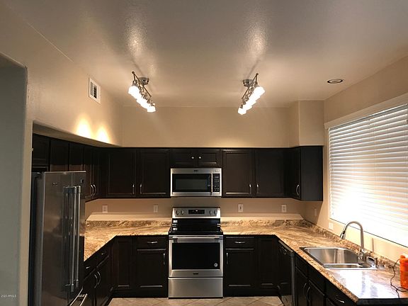 3rd image of 482 S Forest Dr