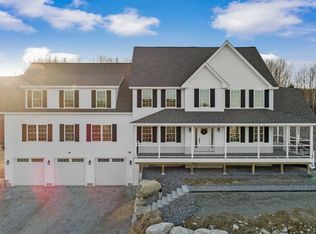 98 Foxberry Dr, New Boston, NH 03070