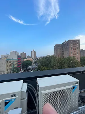 Rented by Greenrock Management | media 7