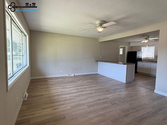 2nd image of 1216 S Park Ave