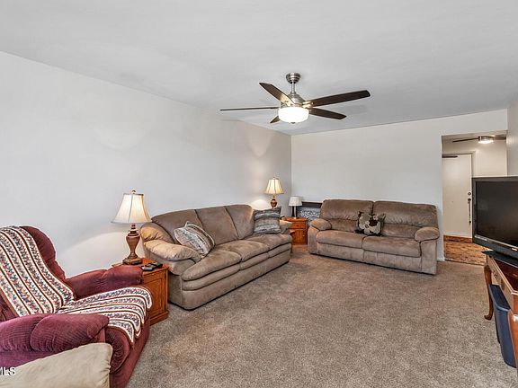 2nd image of 10465 W Highwood Ln